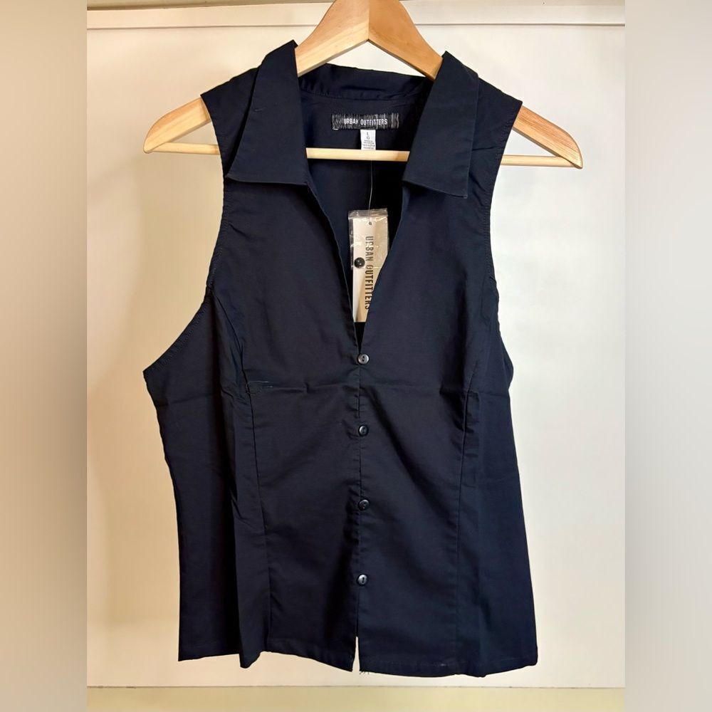 NWT Urban Outfitters Party Girl Cotton-Blend ButtonDown SleevelessLg (fits med) - Picture 3 of 5